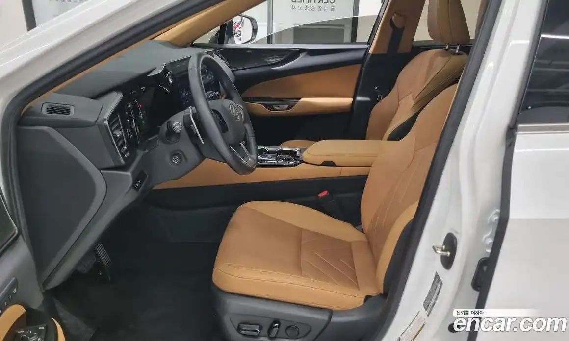 Lexus NX 2025 2.5 Вариатор в Москве № 214762, фото 10