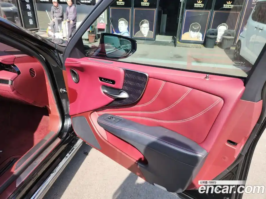 Lexus LS 2018 3.5 Автомат в Москве № 214825, фото 13