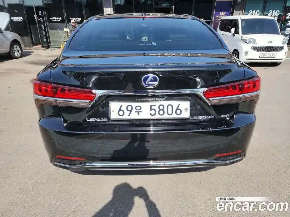 Lexus LS 2018 3.5 Автомат в Москве № 214825, фото 4