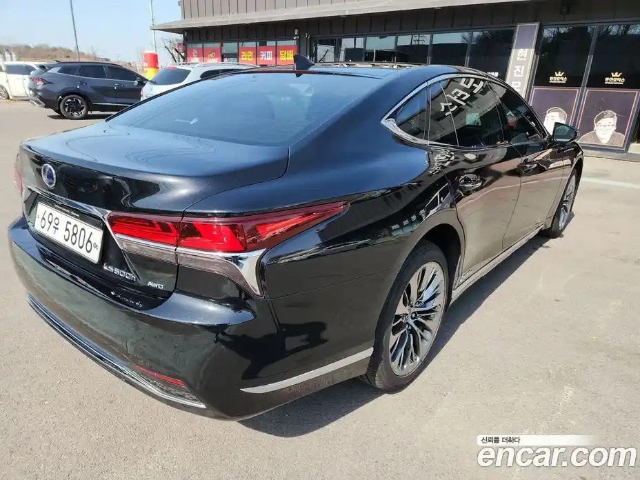 Lexus LS 2018 3.5 Автомат в Москве № 214825, фото 6