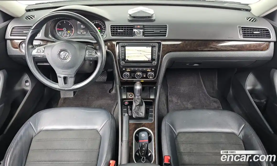 Volkswagen Passat 2015 2.0 Автомат в Москве № 214915, фото 11