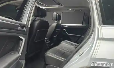 Volkswagen Tiguan 2018 2.0 Автомат в Москве № 215141, миниатюра 12