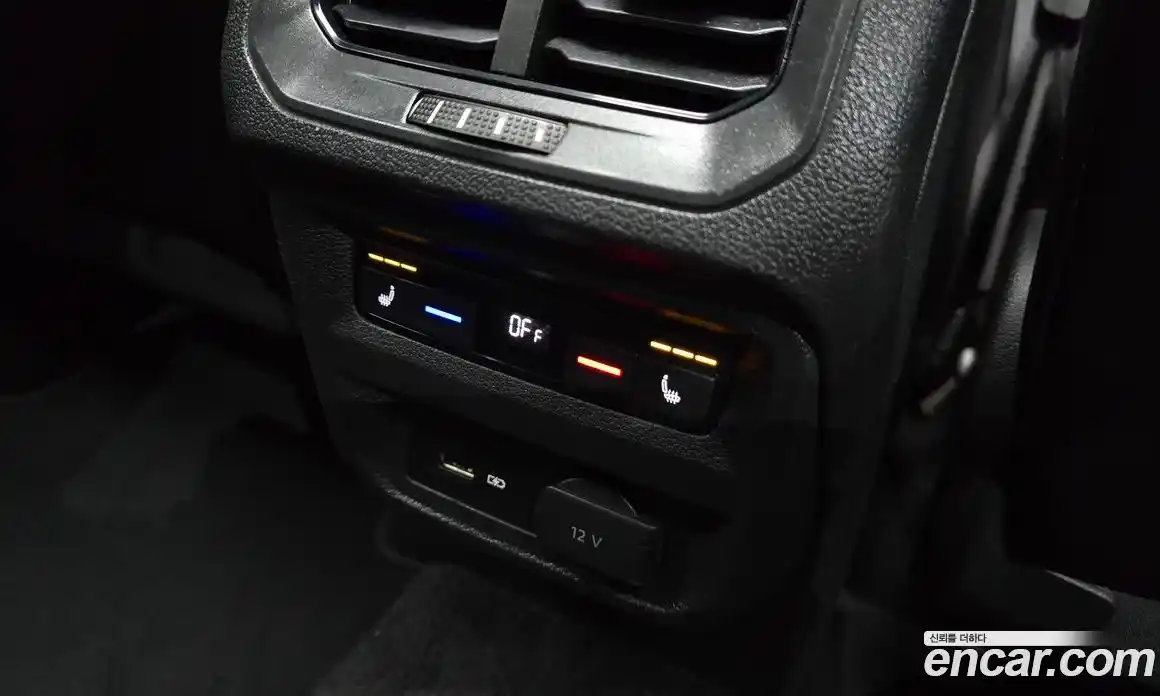 Volkswagen Tiguan 2018 2.0 Автомат в Москве № 215141, фото 6