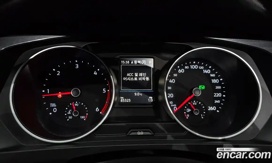 Volkswagen Tiguan 2018 2.0 Автомат в Москве № 215141, фото 7