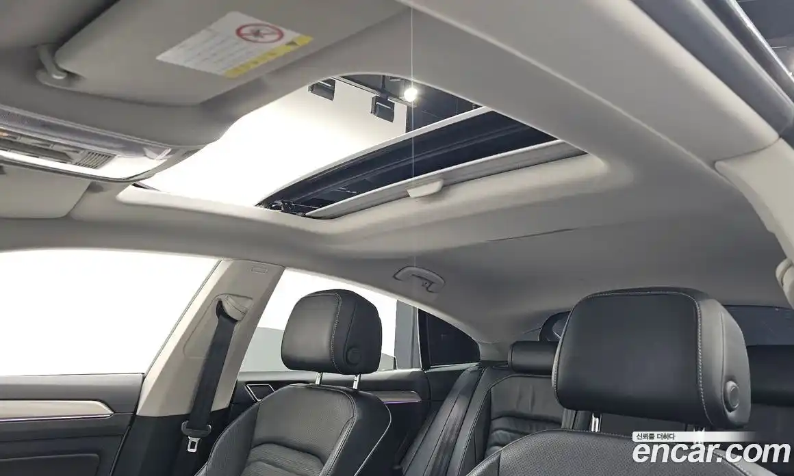 Volkswagen Arteon 2018 2.0 Автомат в Москве № 215158, фото 17