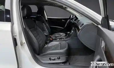 Volkswagen Passat 2015 2.0 Автомат в Москве № 215347, миниатюра 2