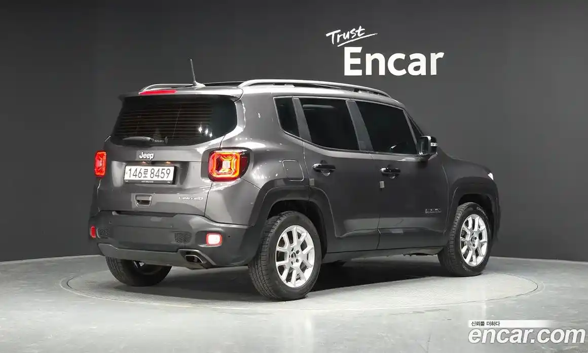 Jeep Renegade 2020 2.4 Автомат в Москве № 215431, фото 16