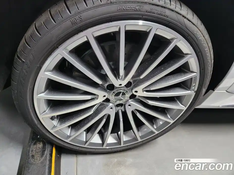 Mercedes-Benz S-Class 2024 3.0 Автомат в Москве № 220327, фото 3