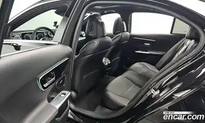 Mercedes-Benz C-Class 2024 2.0 Автомат в Москве № 222194, миниатюра 12
