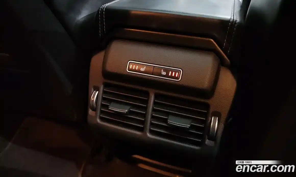 Land Rover Range-Rover Evoque 2016 2.0 Автомат в Москве № 228126, фото 15