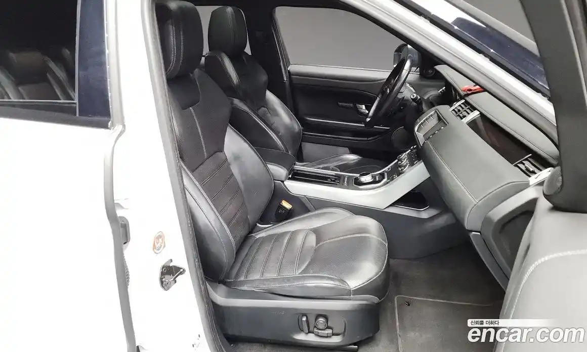 Land Rover Range-Rover Evoque 2016 2.0 Автомат в Москве № 228126, фото 16