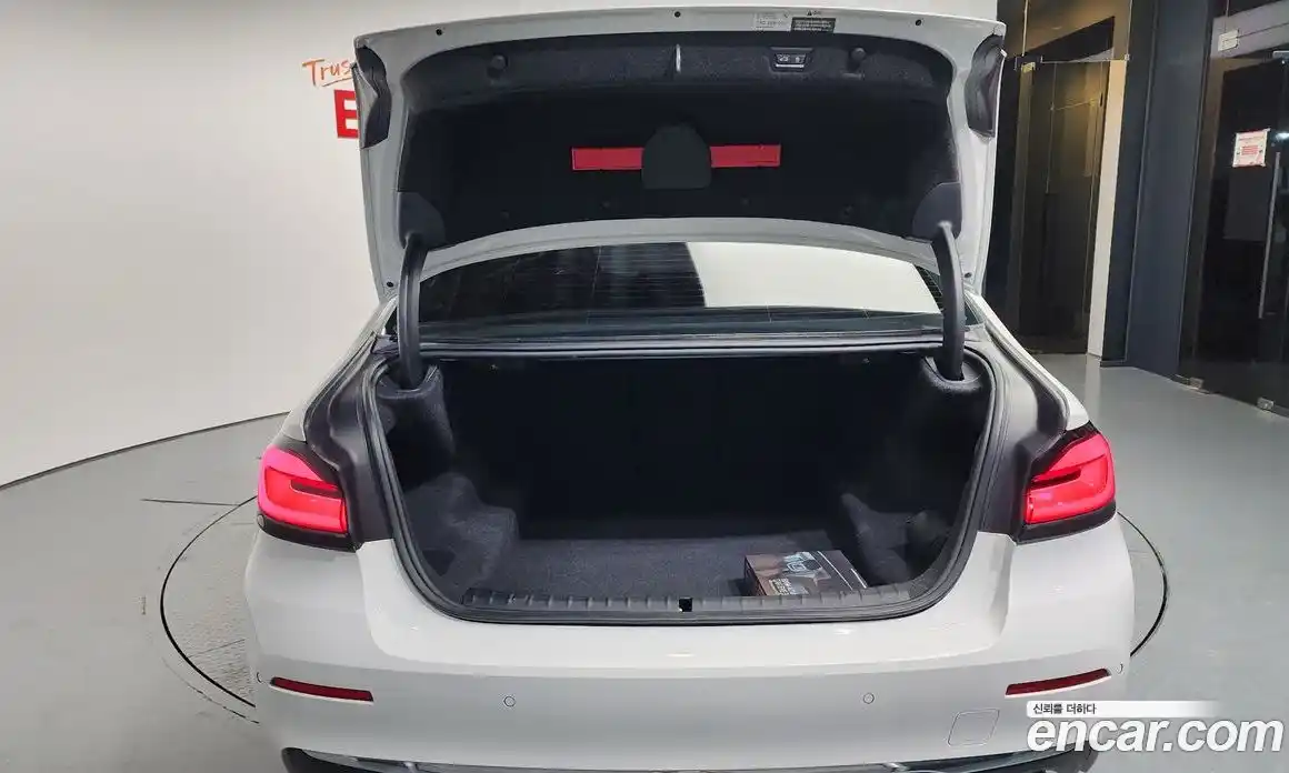 BMW 5-Series 2023 2.0 Автомат в Москве № 228998, фото 5