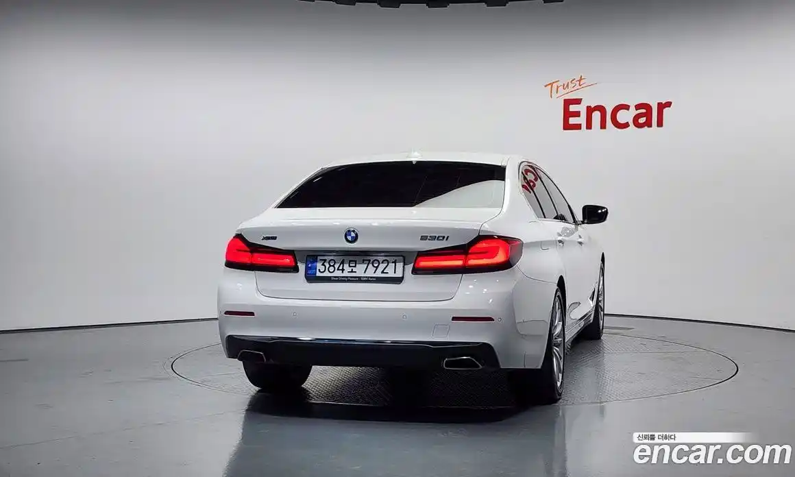 BMW 5-Series 2023 2.0 Автомат в Москве № 228998, фото 9