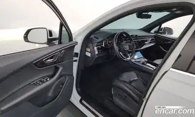 Audi Q7 2021 3.0 Автомат в Москве № 230144, миниатюра 9
