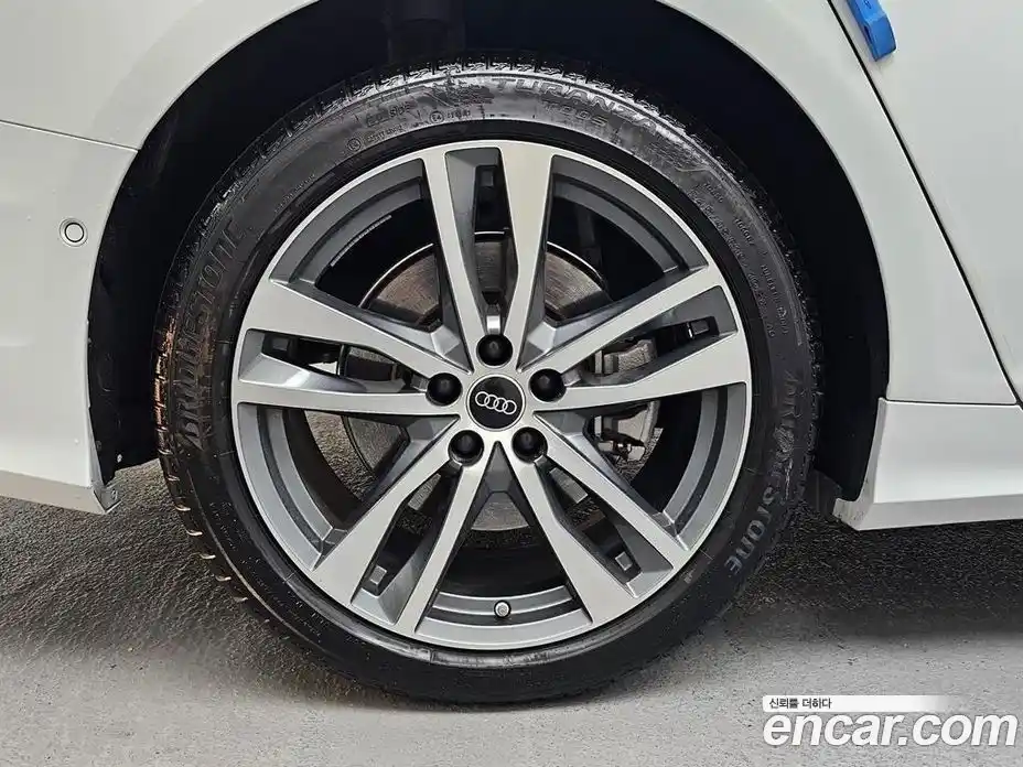 Audi A6 2023 2.0 Автомат в Москве № 230306, фото 12