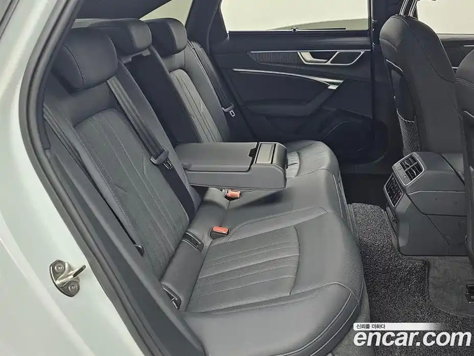 Audi A6 2023 2.0 Автомат в Москве № 230306, фото 7