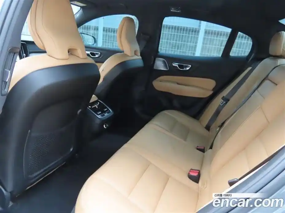 Volvo S60 2020 2.0 Автомат в Москве № 230577, фото 7