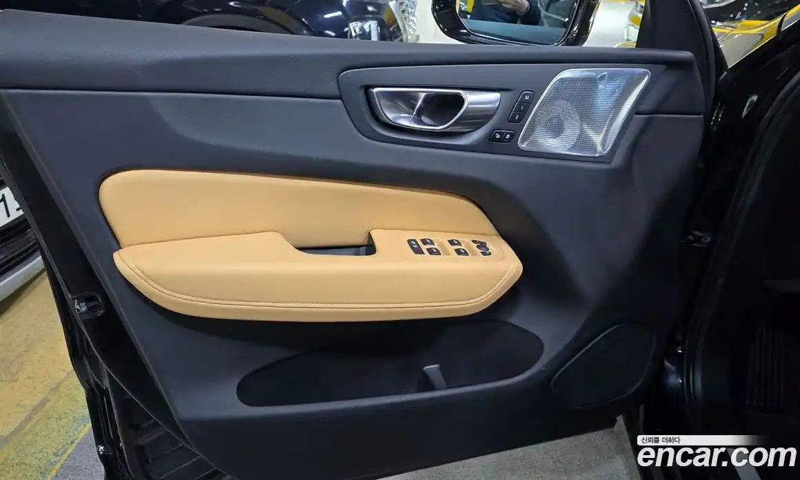 Volvo XC60 2024 2.0 Автомат в Москве № 230859, фото 11