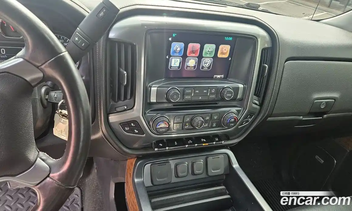 Chevrolet Silverado 2014 5.3 Автомат в Москве № 235629, фото 14