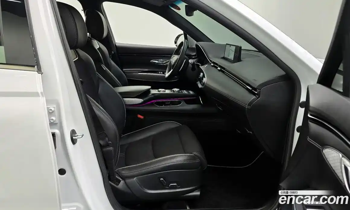 Genesis GV70 2024 2.5 Автомат в Москве № 24428, фото 11