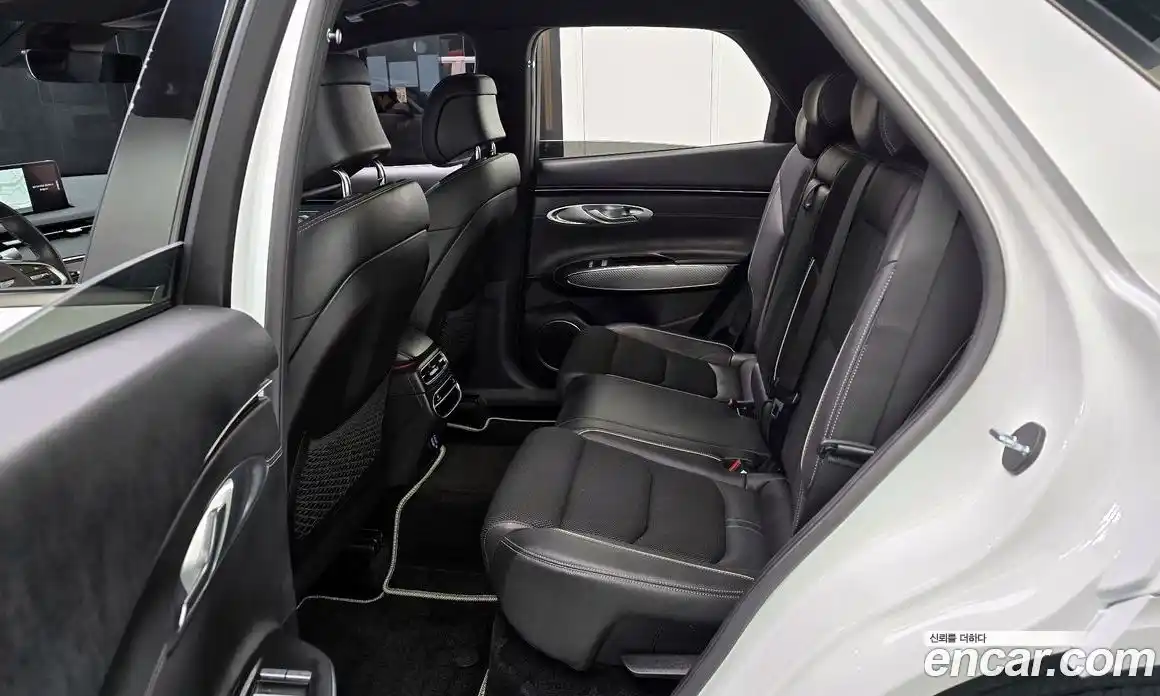 Genesis GV70 2024 2.5 Автомат в Москве № 24428, фото 16