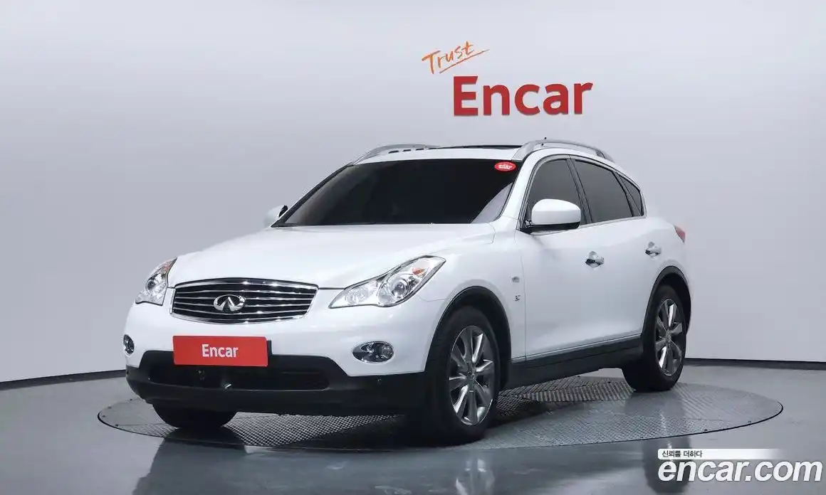 Infiniti QX50 2015 3.7 Автомат в Москве № 244446, фото 7