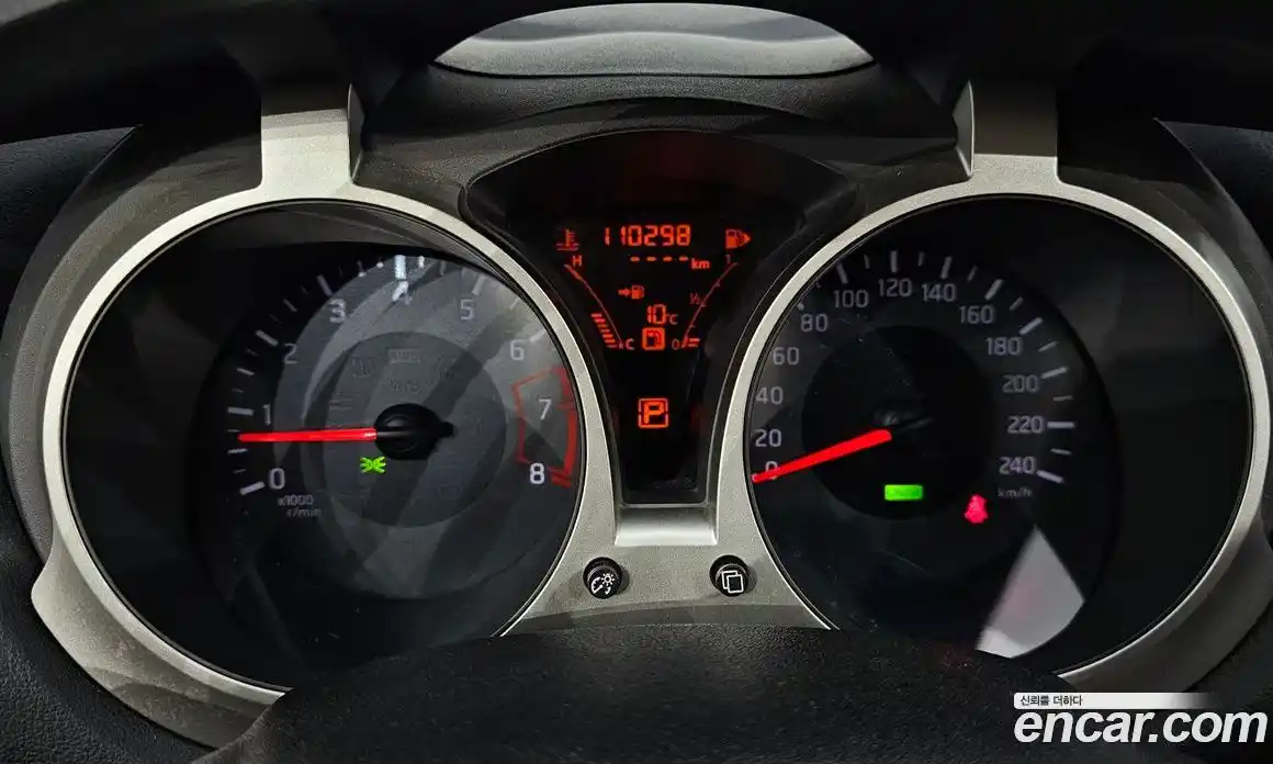 Nissan Juke 2016 1.6 Автомат в Москве № 248636, фото 10