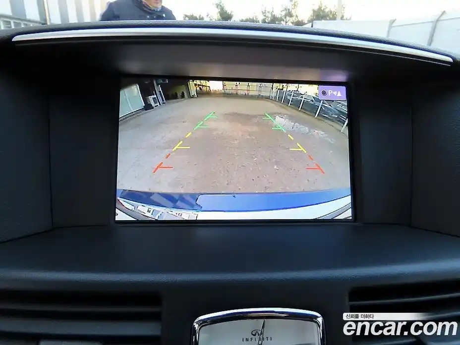 Infiniti Q70 2019 3.7 Автомат в Москве № 256210, фото 15