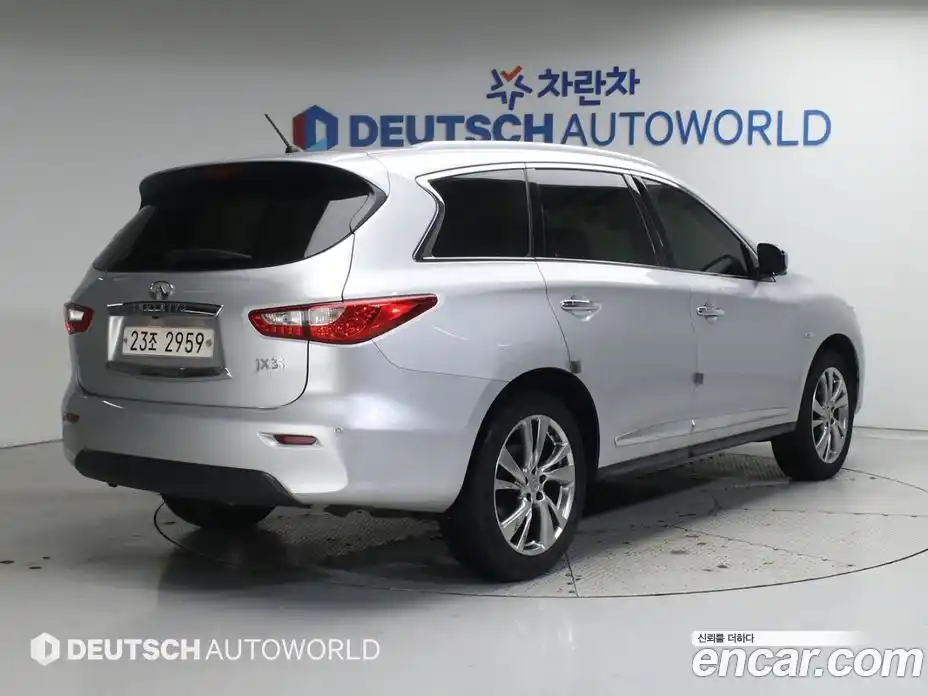 Infiniti JX 2013 3.5 Автомат в Москве № 258805, фото 2