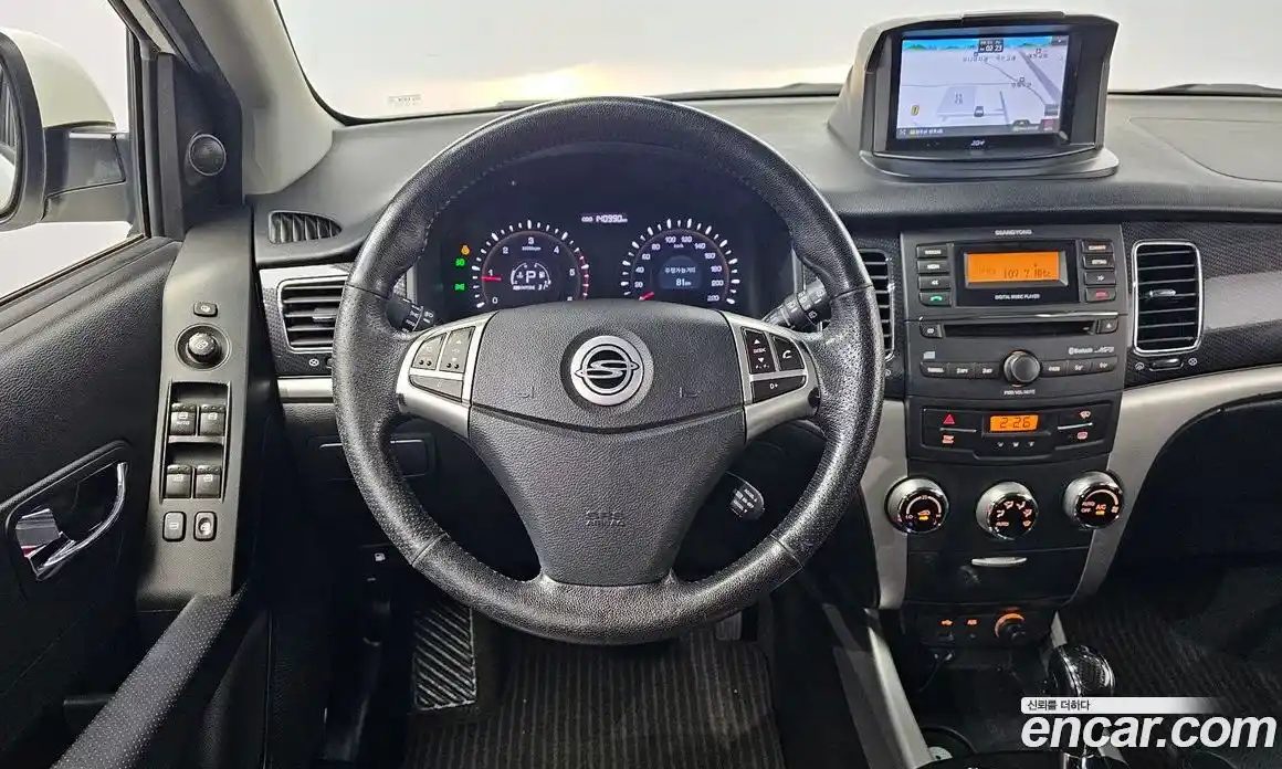 SsangYong Korando 2012 2.0 Автомат в Москве № 26158, фото 10