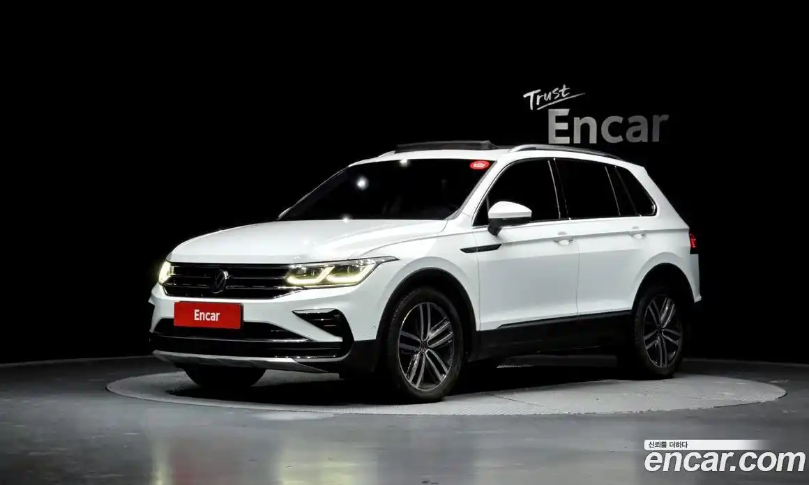 Volkswagen Tiguan 2022 2.0 Автомат в Москве № 272678, фото 15