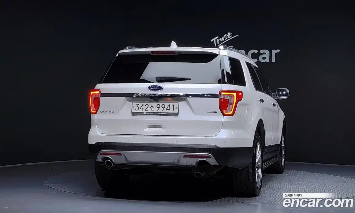 Ford Explorer 2016 2.3 Автомат в Москве № 273424, фото 8