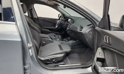 BMW 1-Series 2023 2.0 Автомат в Москве № 278840, миниатюра 11