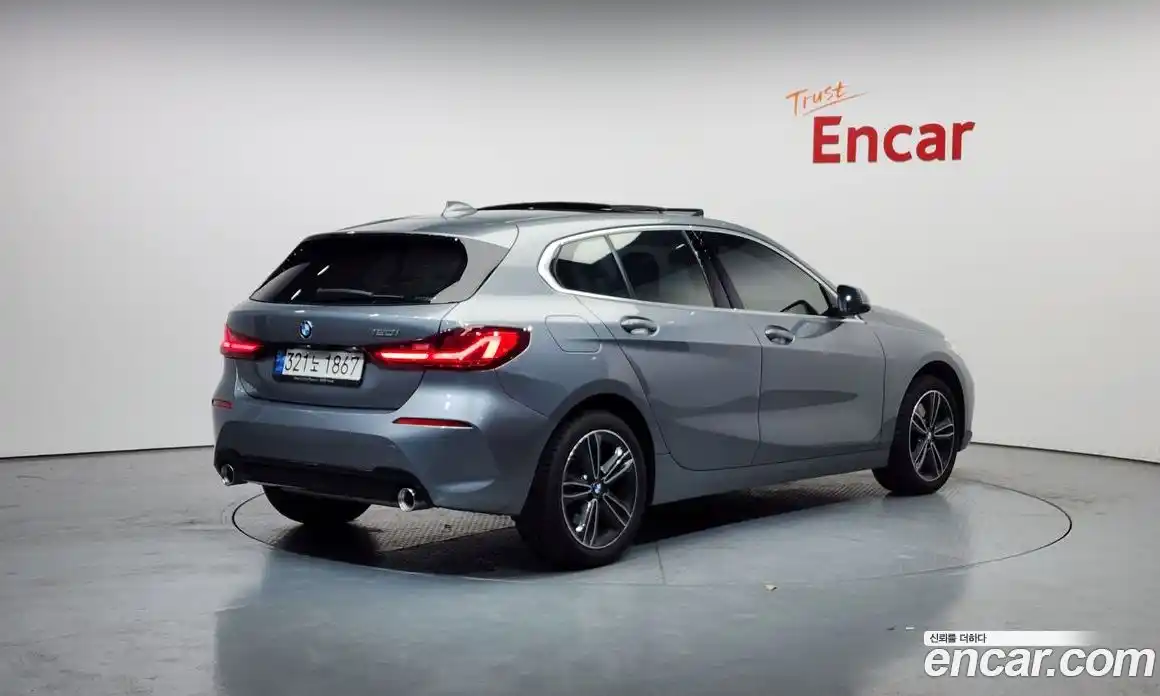 BMW 1-Series 2023 2.0 Автомат в Москве № 278840, фото 18