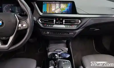 BMW 1-Series 2023 2.0 Автомат в Москве № 278840, миниатюра 10