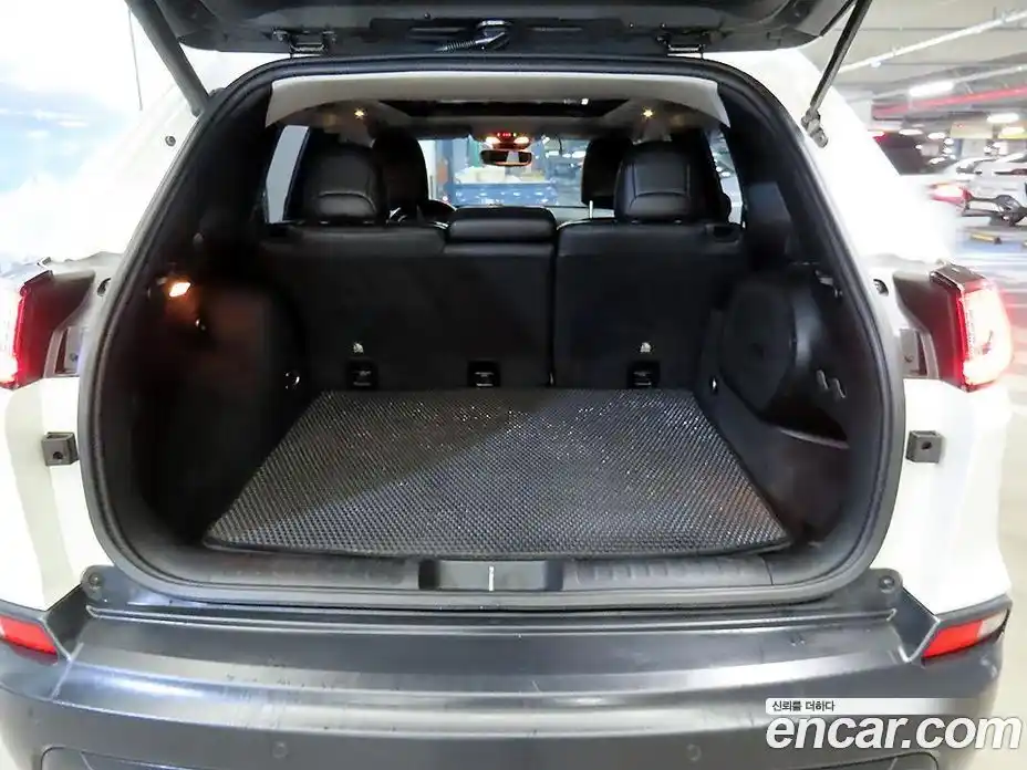 Jeep Cherokee 2019 2.4 Автомат в Москве № 279151, фото 18