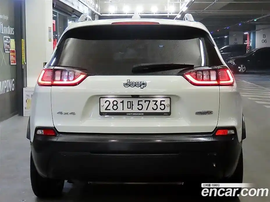 Jeep Cherokee 2019 2.4 Автомат в Москве № 279151, фото 5