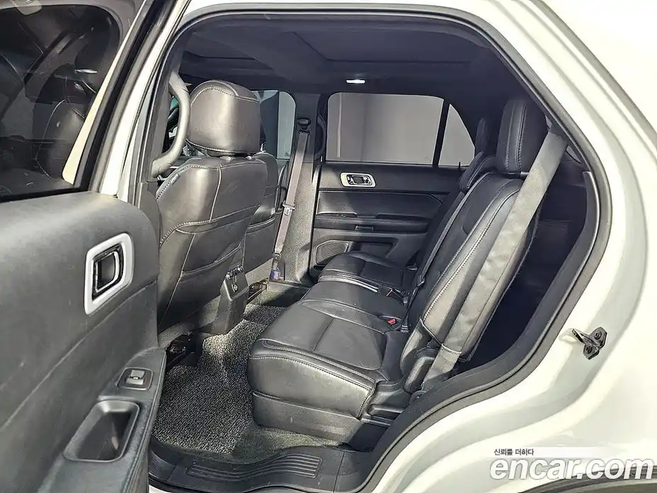 Ford Explorer 2014 2.0 Автомат в Москве № 281089, фото 9