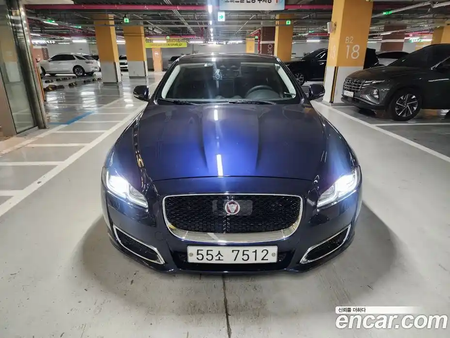Jaguar XJ 2019 3.0 Автомат в Москве № 283810, фото 3