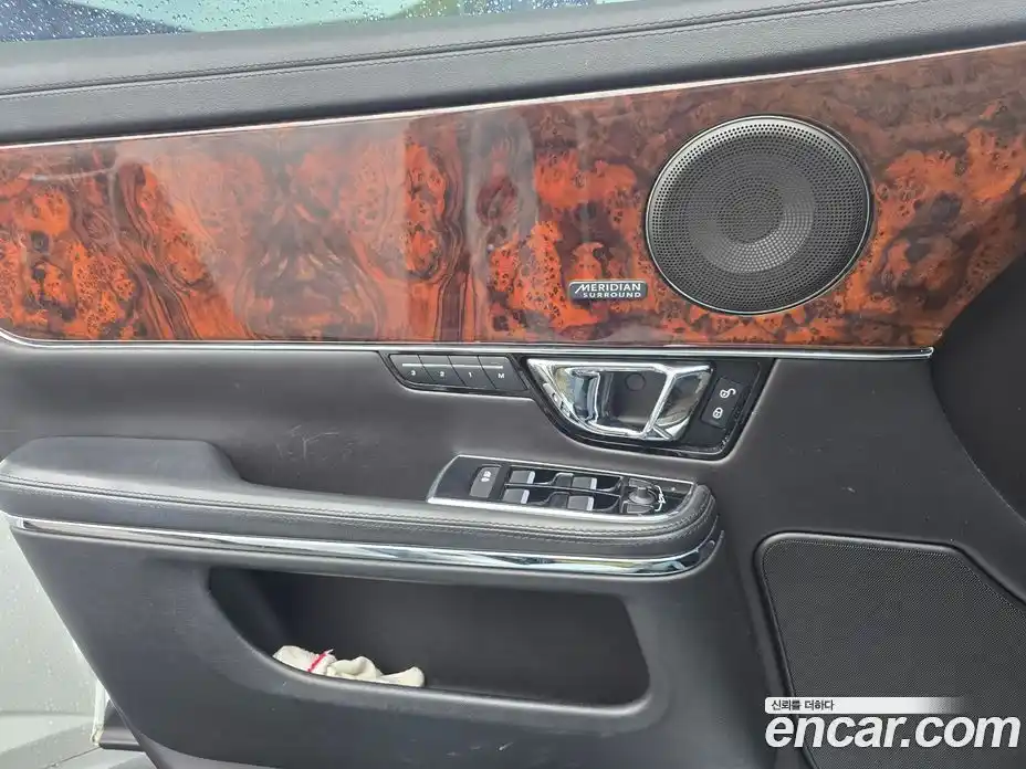 Jaguar XJ 2015 3.0 Автомат в Москве № 284002, фото 12