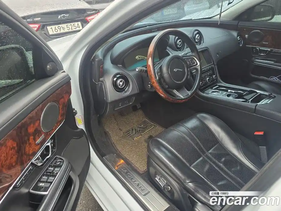 Jaguar XJ 2015 3.0 Автомат в Москве № 284002, фото 4