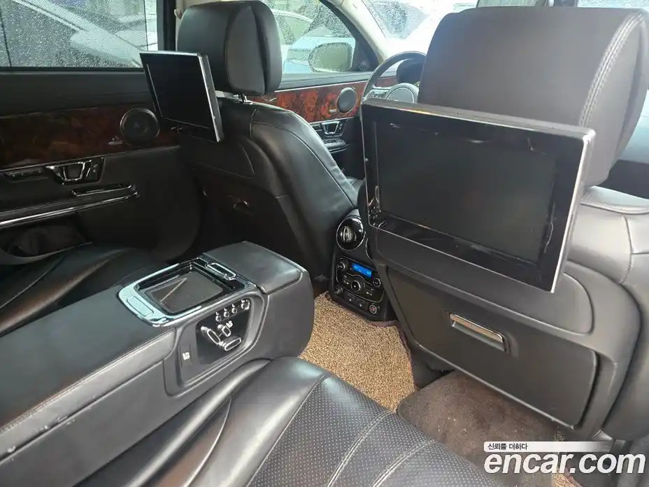 Jaguar XJ 2015 3.0 Автомат в Москве № 284002, фото 7