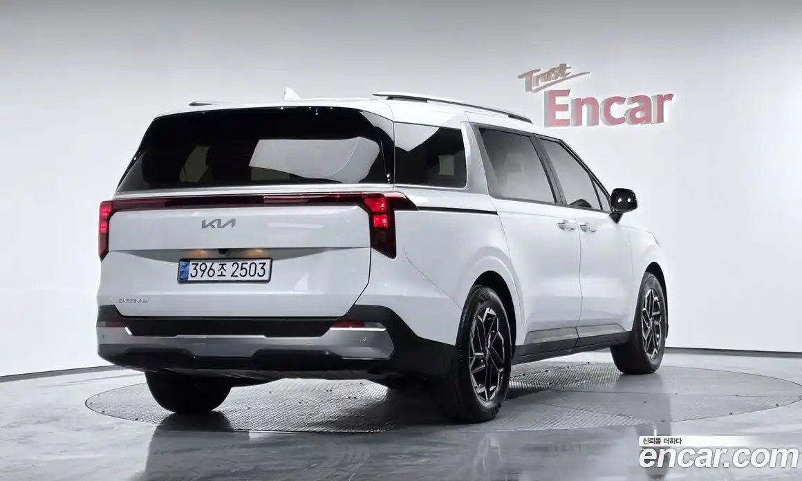 Kia Canival 2024 2.2 Автомат в Москве № 288432, фото 18