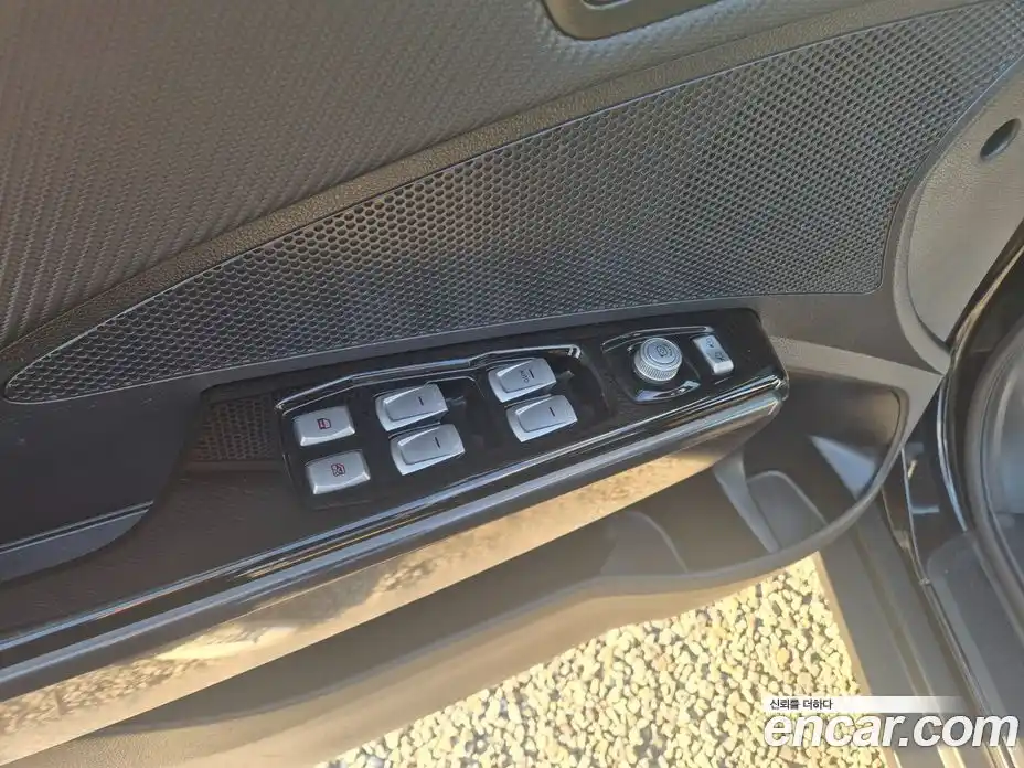 SsangYong TIBOLI 2016 1.6 Автомат в Москве № 291861, фото 11