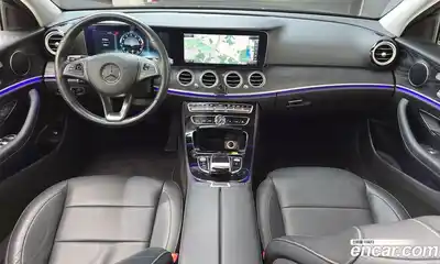 Mercedes-Benz E-Class 2017 2.0 Автомат в Москве № 292413, миниатюра 11