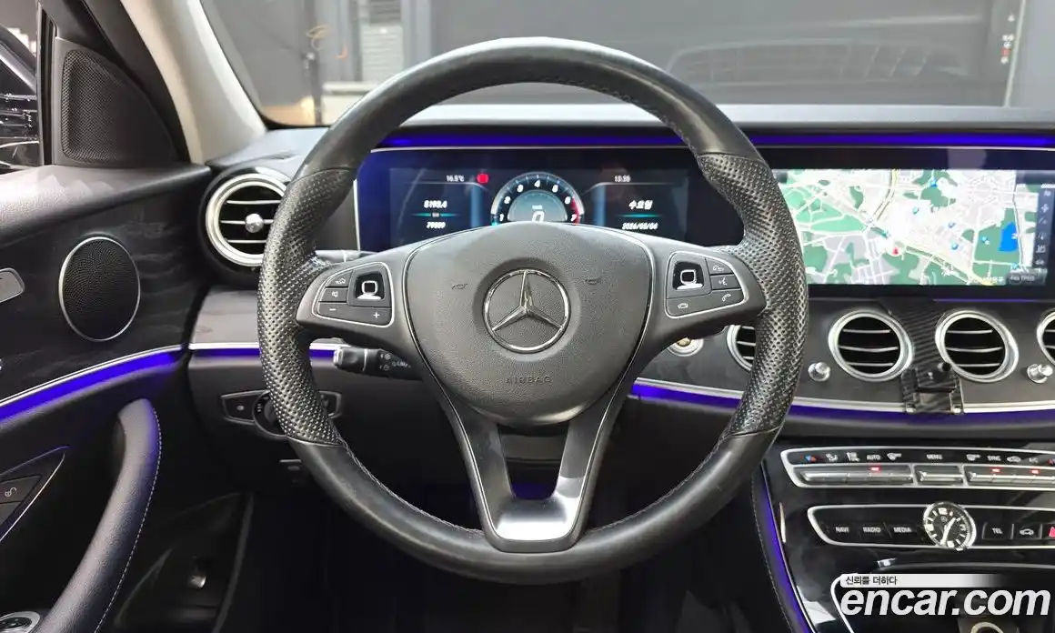 Mercedes-Benz E-Class 2017 2.0 Автомат в Москве № 292413, фото 12