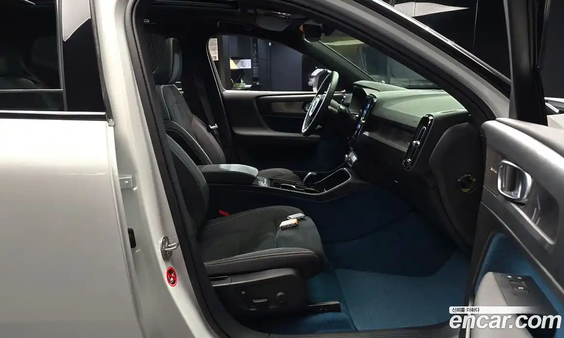 Volvo XC40 2024 0.2 Автомат в Москве № 293685, фото 20