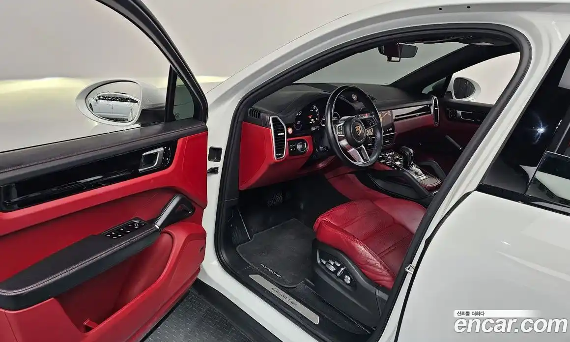 Porsche Cayenne 2021 3.0 Автомат в Москве № 294214, фото 17