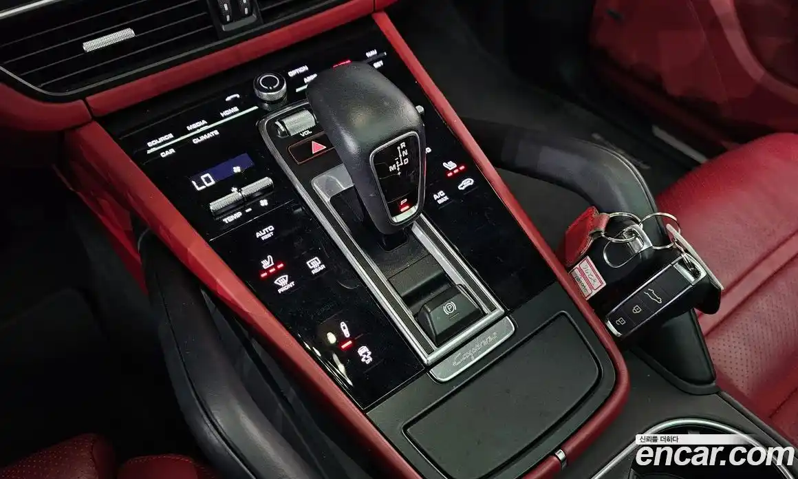 Porsche Cayenne 2021 3.0 Автомат в Москве № 294214, фото 20