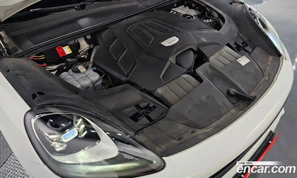 Porsche Cayenne 2021 3.0 Автомат в Москве № 294214, фото 10